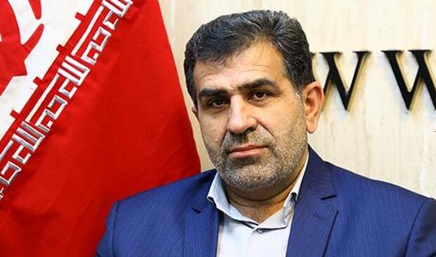 حقوق کارمندان باید ۳۰ درصد افزایش یابد حقوق کارمندان باید ۳۰ درصد افزایش یابد