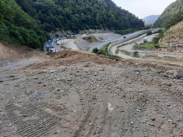 هراز در بن بست ترافیک/گره «چلاو» به دست دولت باز می شود
