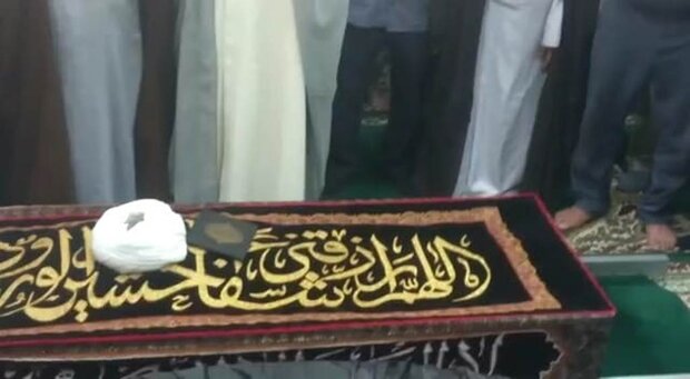  پیکر مرحوم حجت‌الاسلام محمدحسین بدری در گناوه تشییع شد