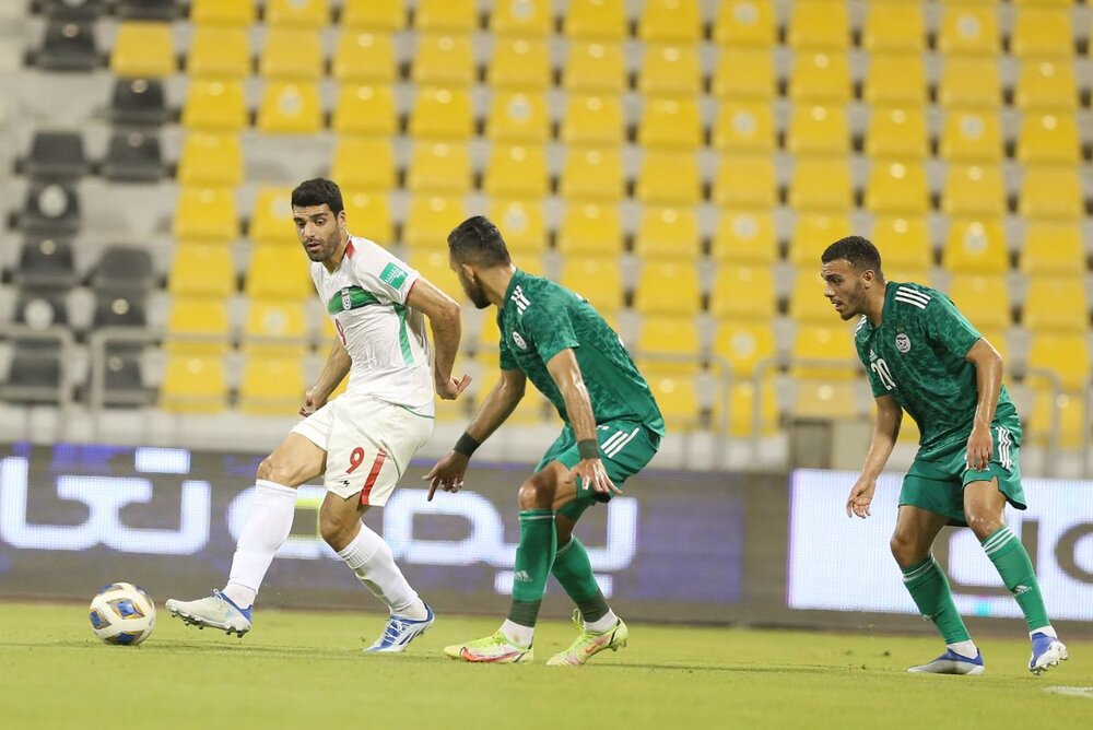 Algeria beat Iran in friendly