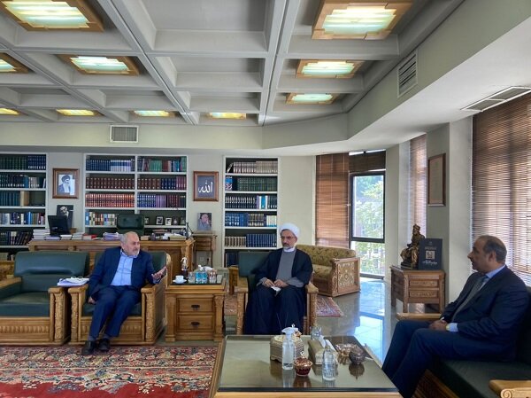 حضور وزیر فرهنگ عراق در مرکز دائرة‌المعارف بزرگ اسلامی