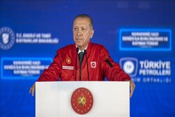 Erdogan announces start of transferring gas from Black Sea