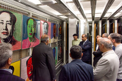 Irak Kültür Bakanı'ndan Tahran Çağdaş Sanat Müzesi'ni ziyaret