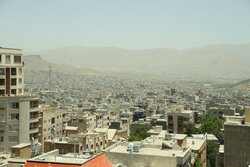 باد و گردوخاک پدیده غالب اصفهان تا ۲۴ مرداد