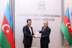 İran Büyükelçisi, Azerbaycan Cumhuriyeti Başsavcısı ile görüştü