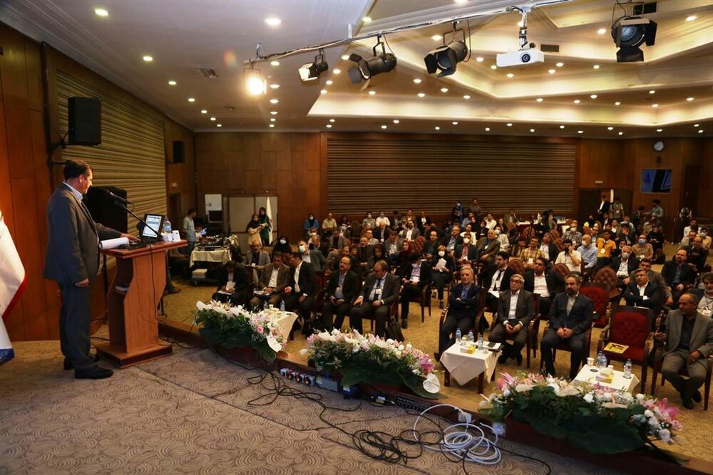 ذوب آهن اصفهان ۴۰۰ هزارتن محصولات باارزش افزوده بالا تولید میکند