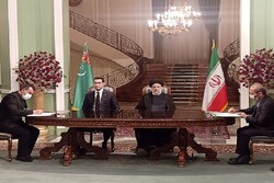 توقيع 9 مذكرات تفاهم وبيان مشترك بين إيران وتركمانستان