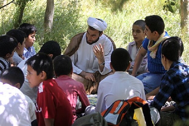 اعلام فراخوان ثبت نام مبلغ تخصصی در راستای کاهش آسیبهای اجتماعی اعلام فراخوان ثبت نام مبلغ تخصصی در راستای کاهش آسیبهای اجتماعی