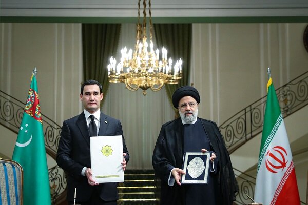 İran ile Türkmenistan arasında 9 anlaşma imzalandı