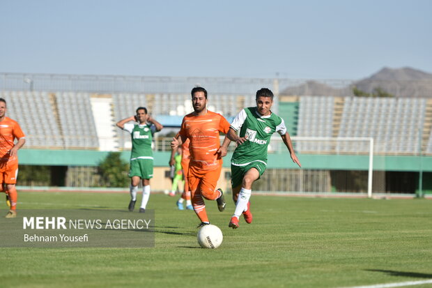 بازی دوستانه خیرخواهانه تیم رسانه و منتخب اراک 8