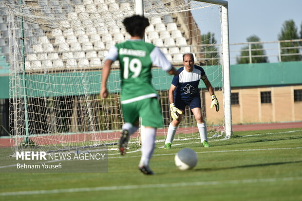 بازی دوستانه خیرخواهانه تیم رسانه و منتخب اراک 13