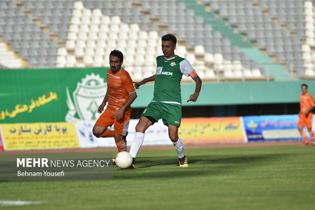 بازی دوستانه خیرخواهانه تیم رسانه و منتخب اراک 14