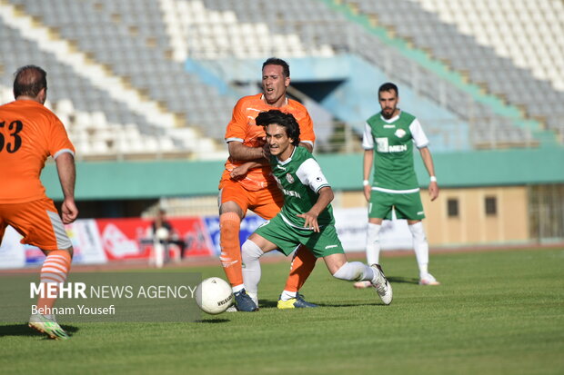 بازی دوستانه خیرخواهانه تیم رسانه و منتخب اراک 17