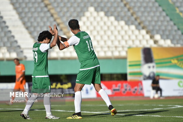 بازی دوستانه خیرخواهانه تیم رسانه و منتخب اراک 19