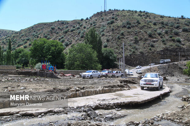 سیل درروستای تکله قوز شهرستان رازوجرگلان