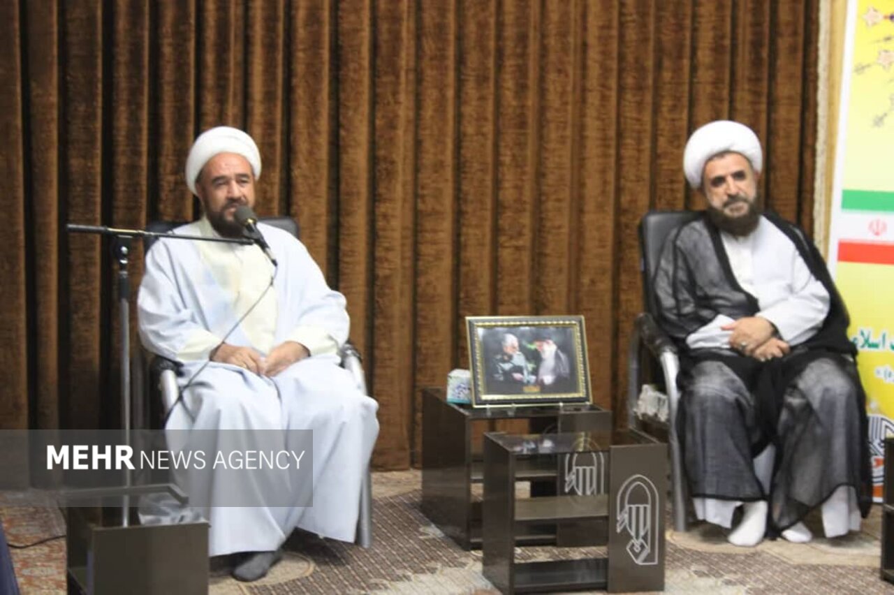 برطرف کردن گرفتاریهای مردم مهمترین رسالت امامان محله است