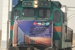 أول قطار ترانزيت بين كازاخستان وتركيا یصل إلى إيران
