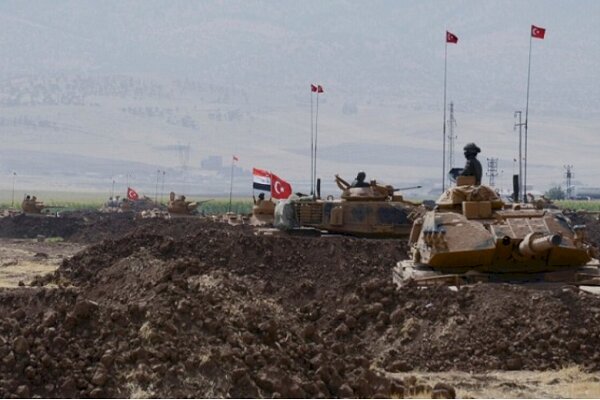 Türkiye'nin Irak'taki üssüne füzeli saldırı Türkiye'nin Irak'taki üssüne füzeli saldırı