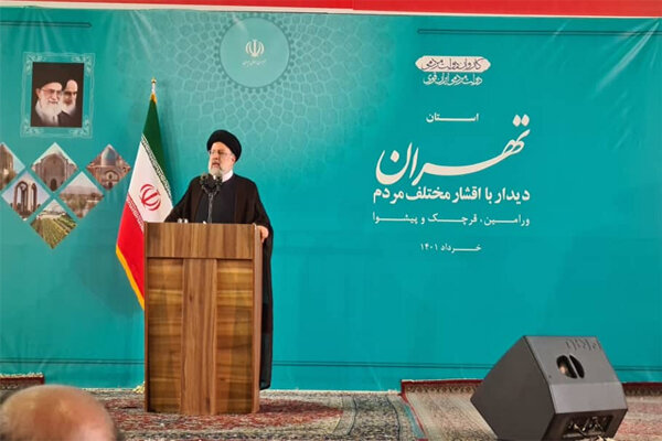 دولت گرفتار حاشیه ها نمی شود/هدف گذاری رشداقتصادی ۸ درصدی در کشور دولت گرفتار حاشیه ها نمی شود/هدف گذاری رشداقتصادی ۸ درصدی در کشور