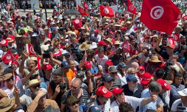 اعتراضات گسترده علیه قیس سعید در تونس
