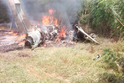 Venezuelan Air Force jet crashes, pilots survive