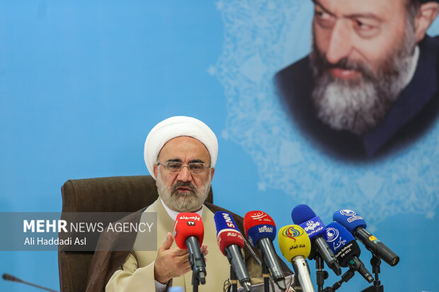 تعداد پرونده های ورودی به دیوان عدالت اداری باید کاهش یابد