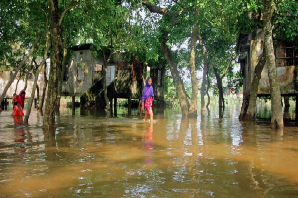 Several reported dead in Bangladesh severe flooding