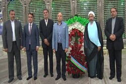 Azerbaijani culture minister visits Imam Khomeini Mausoleum