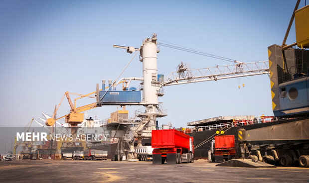 واردات ۱۳۱ هزار تن گندم و روغن خام به کشور  واردات ۱۳۱ هزار تن گندم و روغن خام به کشور