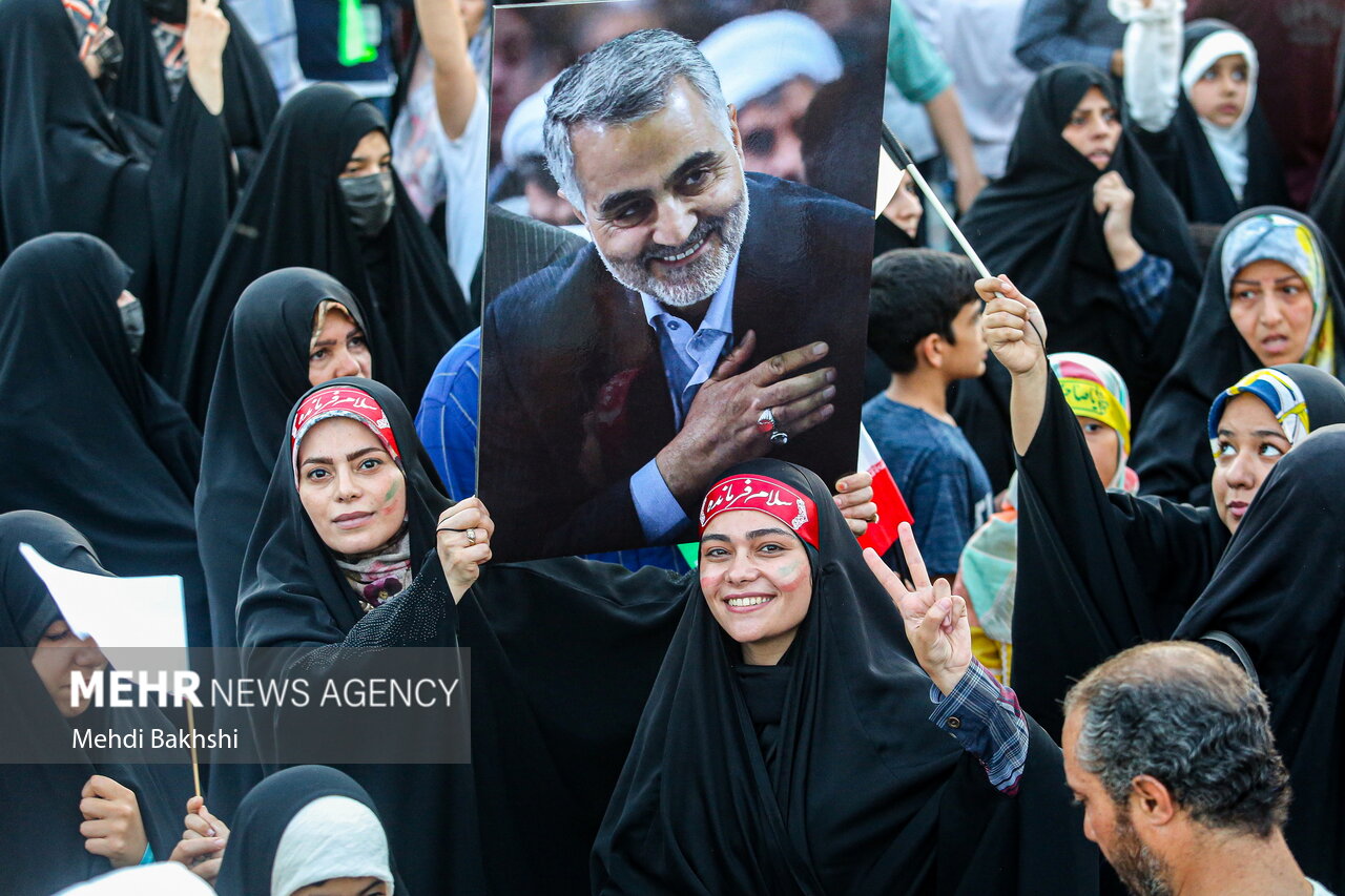 اجتماع بزرگ سلام فرمانده در مسجد مقدس جمکران برگزار شد