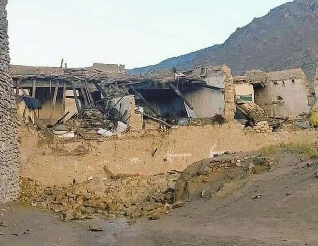 اولین گروه امدادگران متخصص هلالاحمر به افغانستان اعزام شدند