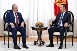 دیدار رئیس پارلمان ترکیه با رئیس جمهور قرقیزستان
