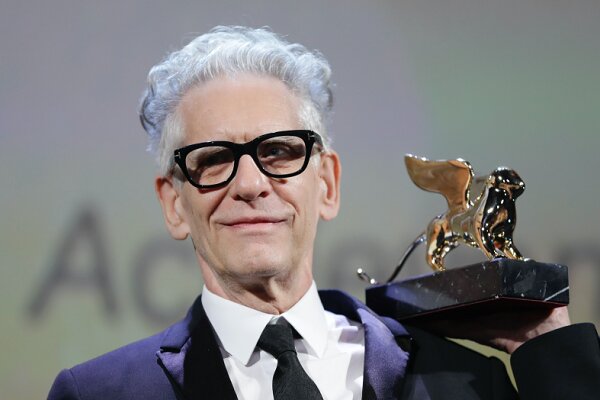 دیوید کراننبرگ در جشنواره سنسباستین جایزه میگیرد