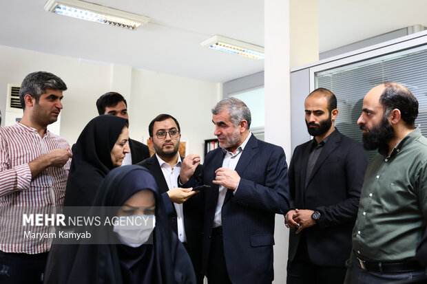 Deputy Parl. Speaker Nikzad visits MNA Office in Tehran 