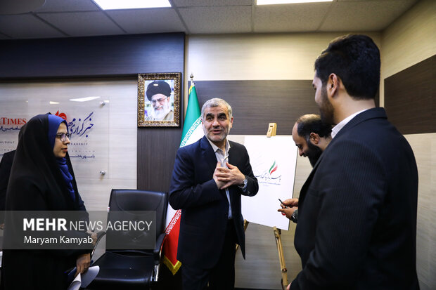 علی نیکزاد نایب رئیس مجلس شورای اسلامی ظهر شنبه 4 تیر 1401 در خبرگزاری مهر حضور یافت