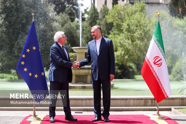 وقت کُشی آمریکا برای ساخت روایت هالیودی از پیروزی در مذاکرات