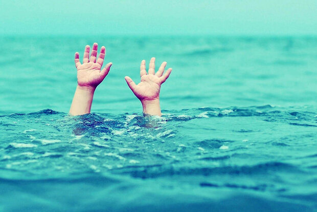 غرق شدن کودک ۱۰ ساله در استخر