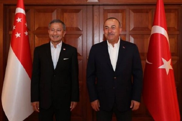 Çavuşoğlu, Singapurlu mevkidaşı Balakrishnan ile bir araya geldi Çavuşoğlu, Singapurlu mevkidaşı Balakrishnan ile bir araya geldi