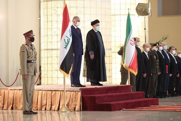 Raeisi officially welcomes Iraqi PM Al-Kadhimi