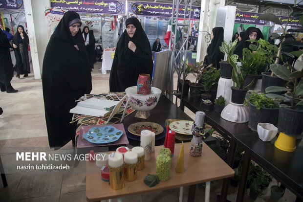 نمایشگاه و جشنواره "اسوه" در کرمانشاه