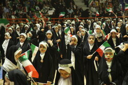 Kürdistan'da çocuklar Selam Komutan marşını seslendirdi