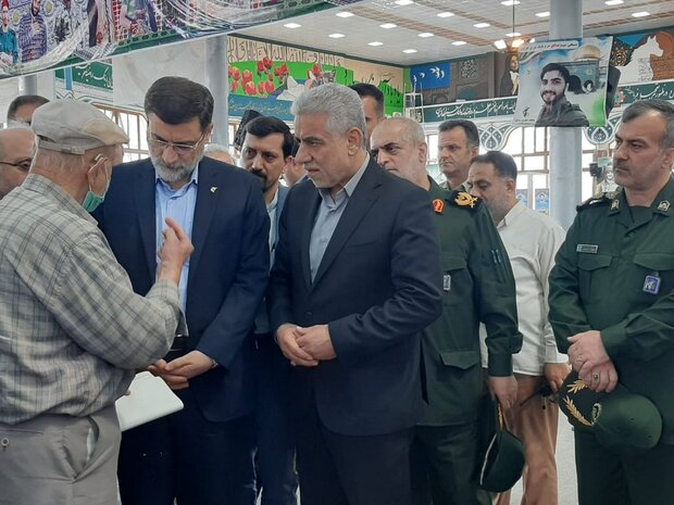 معاون رئیس جمهور به مقام شهدای گیلان ادای احترام کرد