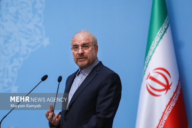 Iran Parl. speaker warns Azerbaijan not to decide emotionally