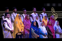 اجرای گروه‌های برگزیده کُر «موسیقی نوای مهر» در قاب شبکه پنج