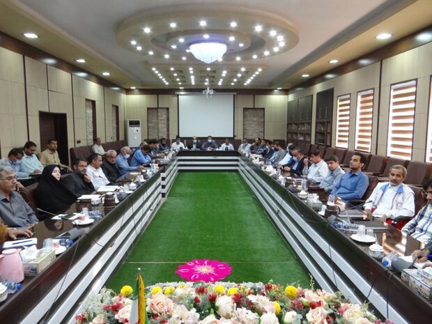 بانکها برای تحقق شعارهای دولت در شهرستان دشتی همراهی کنند