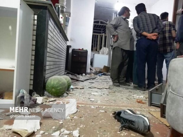 ۱۲ مصدوم و ۱۲ خانه آسیب دیده / خانههای مجاور غیرقابل سکونت شدند