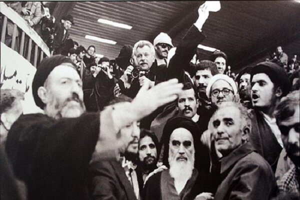 شناسنامهای که محل مهر انتخابات و جیرهبندی قند و شکر بود