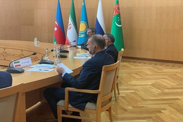 Iran FM stresses need to draw Caspian Sea baselines