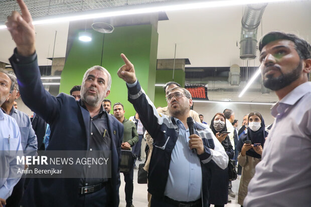 بازدید مدیران شهری شیراز از خط دو مترو شیراز