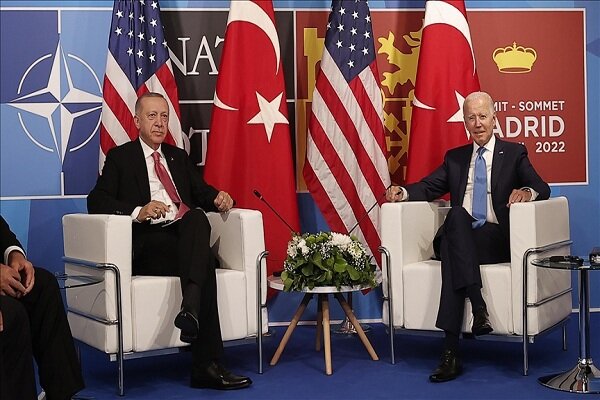 اردوغان و بایدن در مادرید گفتگو کردند